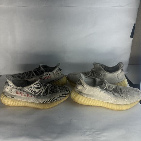 LOT 2 PAIRS OF YEEZY SNEAKERS Size 9.5 and 10 - Picture 4 of 11
